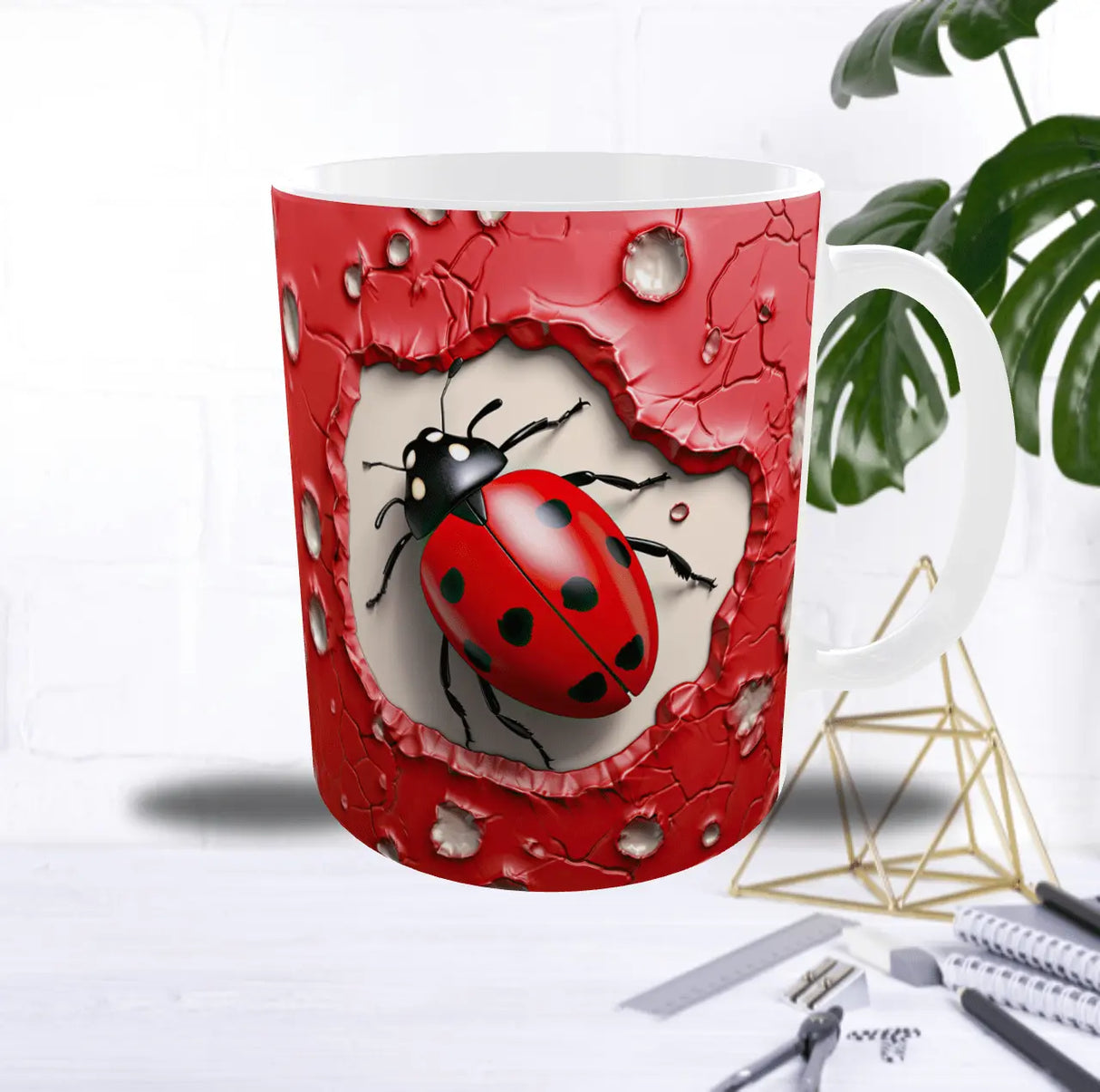 Mug Coccinelle Porte-Bonheur – Sublimation Rouge Effet Mur Éclaté (11oz) Sublimation Store