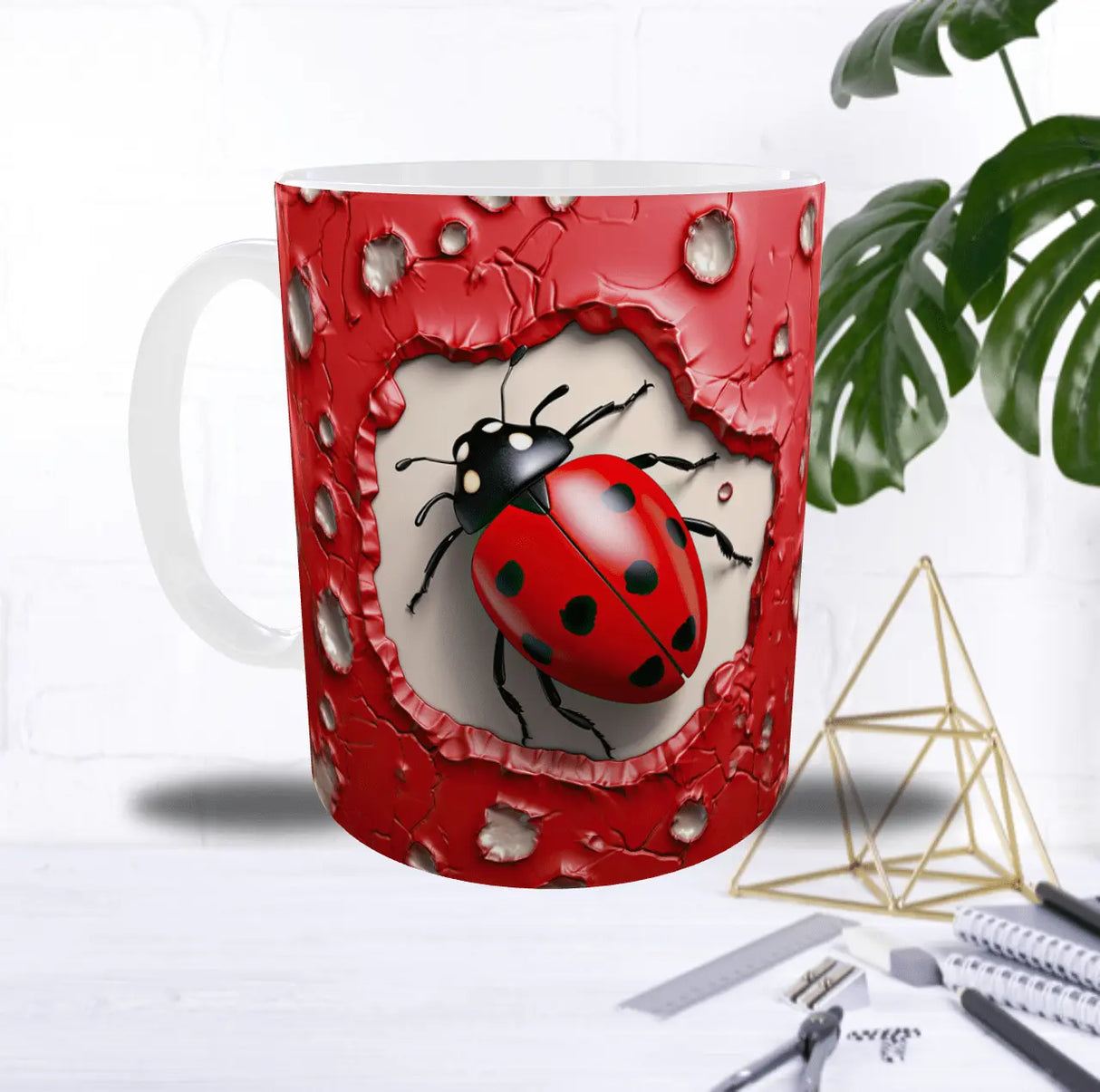 Mug Coccinelle Porte-Bonheur – Sublimation Rouge Effet Mur Éclaté (11oz) Sublimation Store