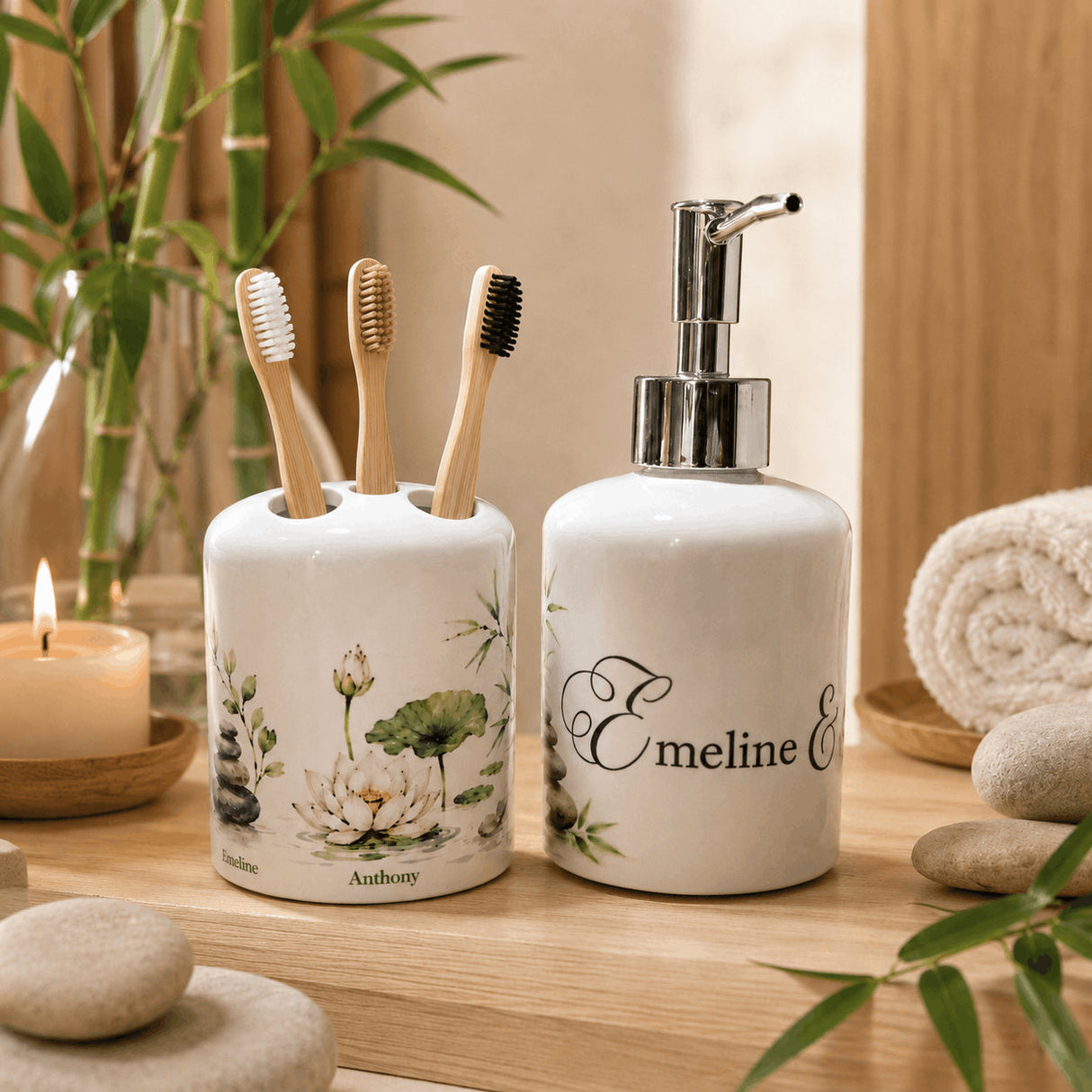 Set salle de bain personnalisé zen ambiance bambou bougies et galets – distributeur et porte-brosse assortis