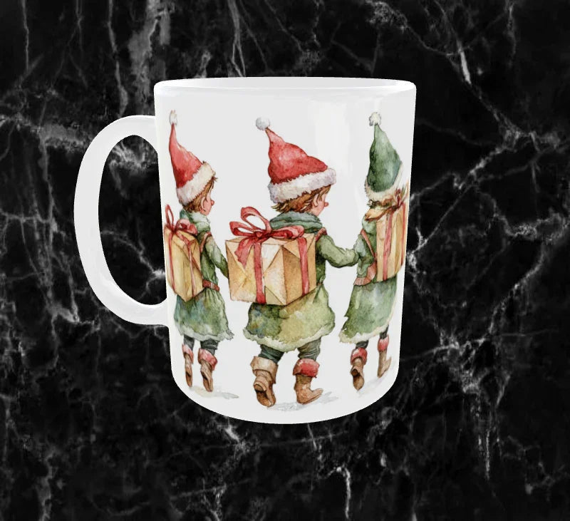 Mug de Noël – Adorables Lutins Porteurs de Cadeaux 🎄