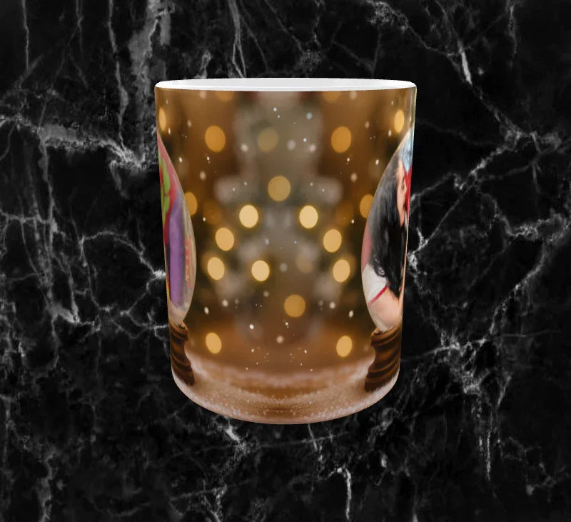 🎁 Mug Souvenirs Enchantés – Vos Photos dans de Magnifiques Boules de Noël