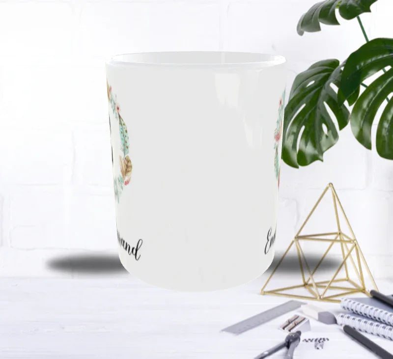 Mug Personnalisé Initiale & Prénom – Couronne Florale Élégante