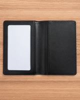 Intérieur housse de passeport personnalisée – simili cuir noir avec fenêtre acrylique transparente pour passeport visible