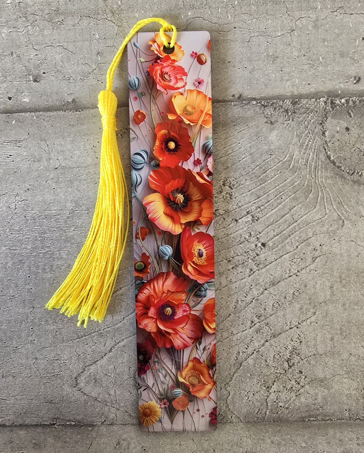 Marque-Page Coquelicots – Fibre de Bois – Sublimation & Pompon Couleur Aléatoire (15×3 cm)