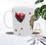 Détail gauche du mug sublimation Dragon Cœur montrant l'anse et les motifs de cœurs et roses fantastiques.