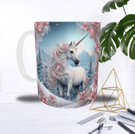 Mug Licorne Hivernale – Sublimation Paysage Enneigé & Fleurs Roses (11oz)
