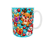 Mug de Noël kawaii vue anse à droite : renne souriant, cadeaux violets et rouges, clochettes et bonhomme de neige au bonnet rouge