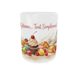 Mug 11 oz pâtisserie Café et Gâteaux Tout Simplement vue de face avec illustration sucrée et ambiance gourmande