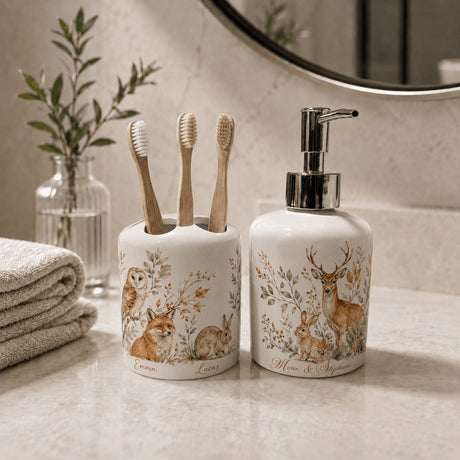 Set salle de bain personnalisé décor animaux fond beige – distributeur cerf et porte-brosse renard avec prénoms