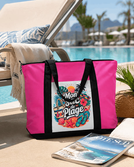 Tote bag Mon Sac de Plage rose au bord d'une piscine sur chaise longue